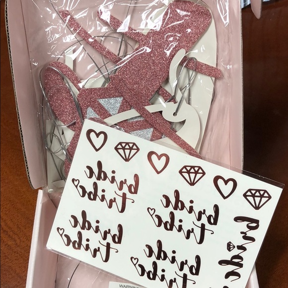 Bridal shower kit for the bride - Picture 2 of 5